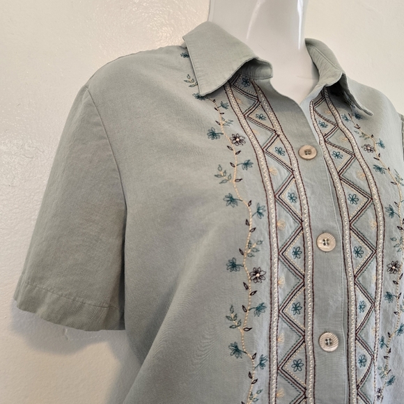 Koret- Embroidery Button Down Shirt - Picture 5 of 11